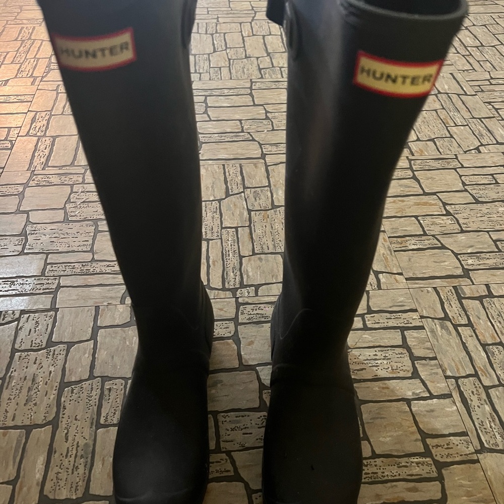 Hunter tall rain boots- worn handful of times